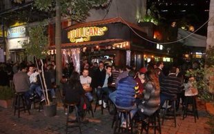 Hooligans Pub